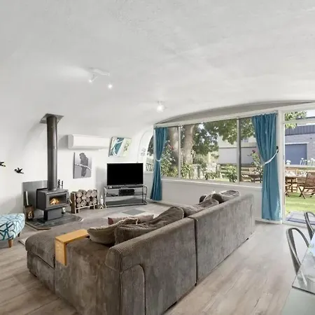 Chill At Our Igloo Cottage - 100M Stroll To Beach Portarlington Exterior photo